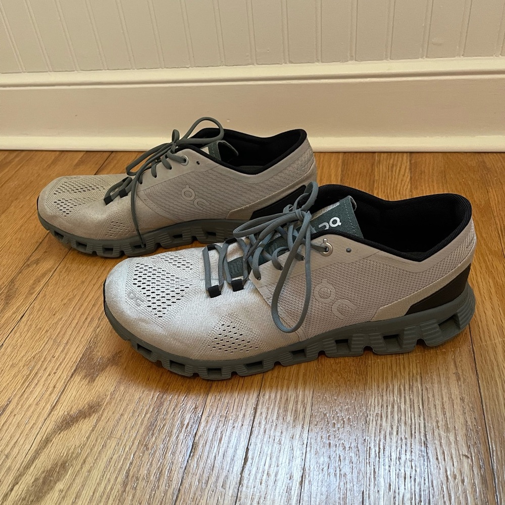 On Cloud Helion Mens Shoes - 9.5